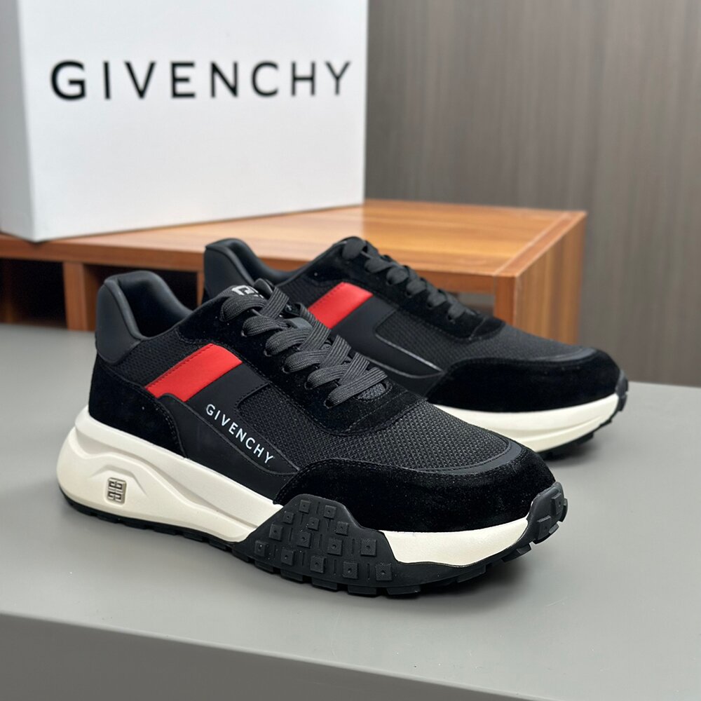 Givenchy Casual Runner Sneaker GV-006