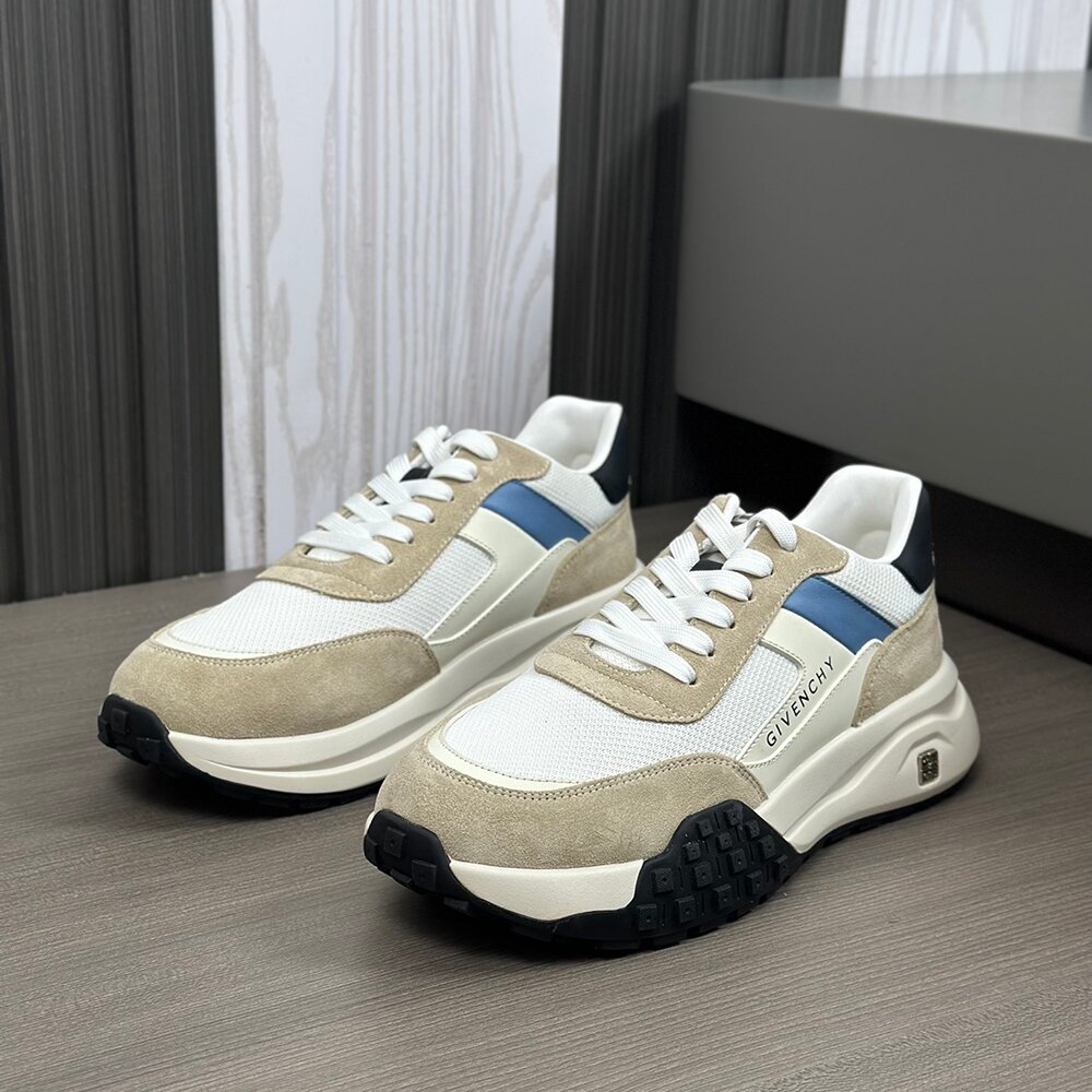 Givenchy Casual Runner Sneaker GV-007