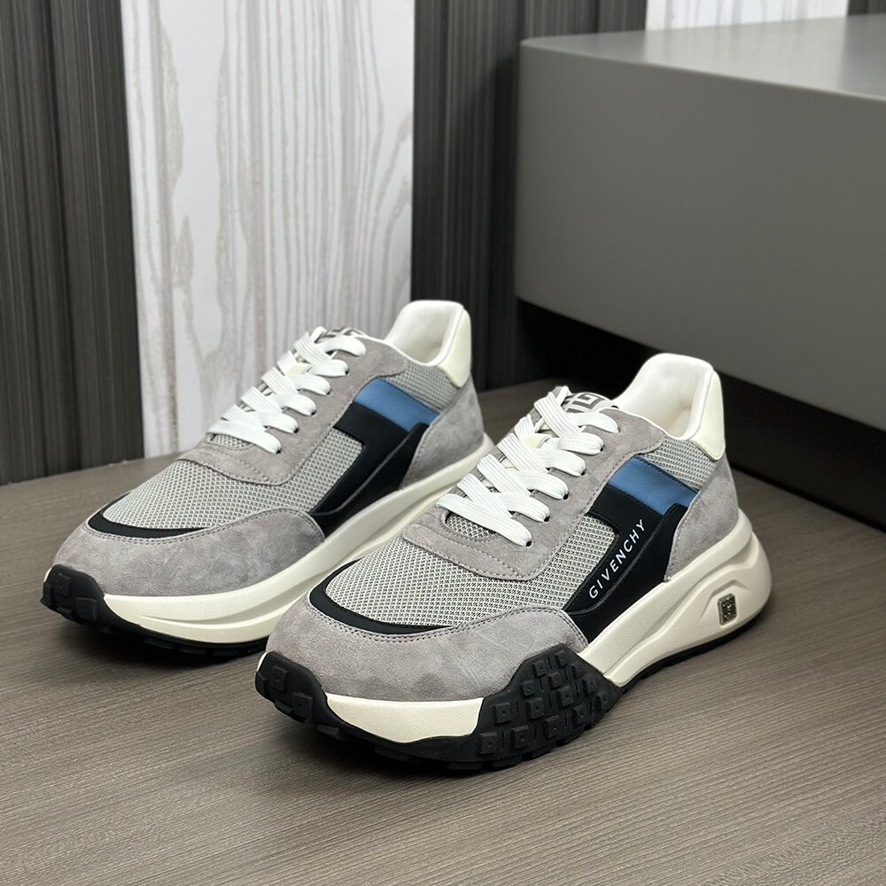Givenchy Casual Runner Sneaker GV-008