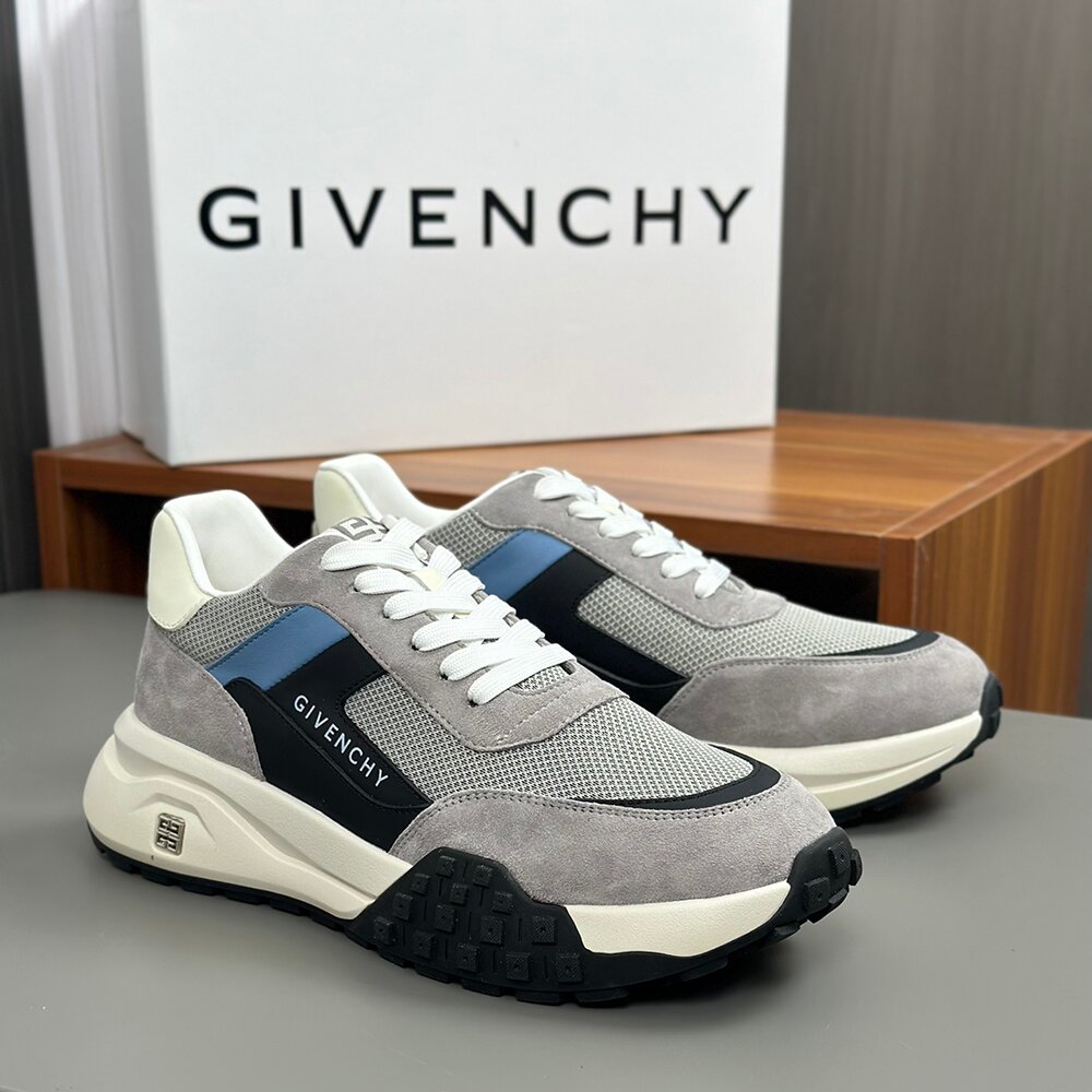 Givenchy Casual Runner Sneaker GV-008